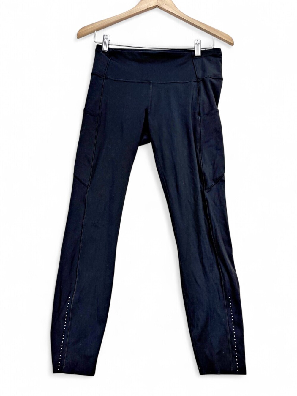 Lululemon Black Leggings Size 8 - High Waist & Side Pockets